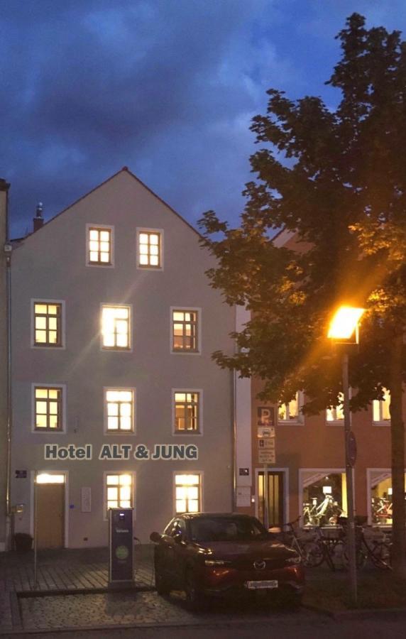 רגנסבורג Altstadthotel Alt & Jung מראה חיצוני תמונה